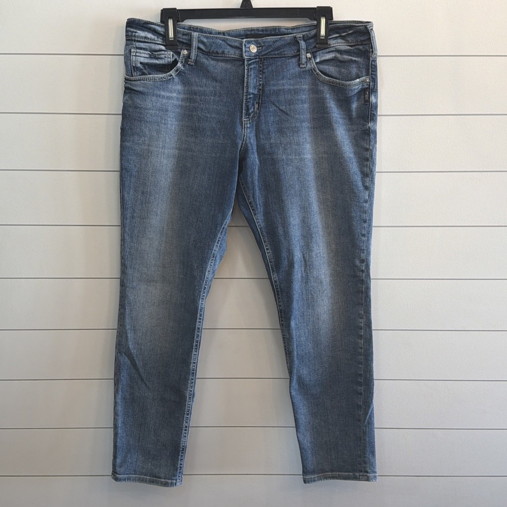 Silver Jeans Girlfriend Women's Straight Size 18 (act 40X30.5) Stretch Med Wash